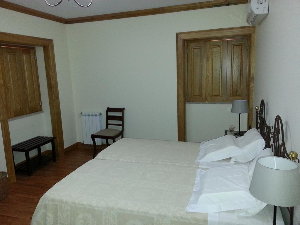 ヴィーラ・ヴェルデ Quinta Da Cardalゲストハウス 部屋 写真